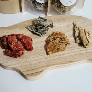 자연을담은모듬부각 — 4점을 준 리뷰어가 2022년 1월 올린 사용 사진