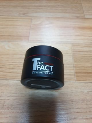 The Fact 더팩트 에스에프엔 브라이트닝 안티 링클 크림 50ml — 5점을 준 리뷰어가 2022년 5월 올린 사용 사진