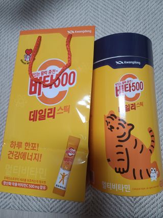 광동생활건강 프리 [광동] VB와 VC를 함유한 멀티 비타민 비타 500 데일리 스틱 180포 — 5점을 준 리뷰어가 2022년 6월 올린 사용 사진