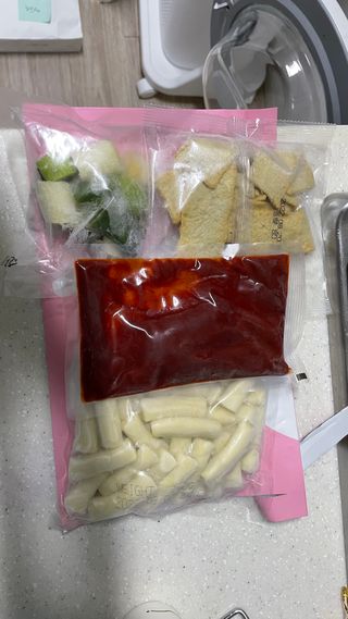 응큼떡볶이 — 5점을 준 리뷰어가 2021년 3월 올린 사용 사진