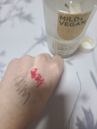 [후르디아] 눈시림없는 올영 립앤아이 리무버 — 5점을 준 리뷰어가 2024년 1월 올린 사용 사진
