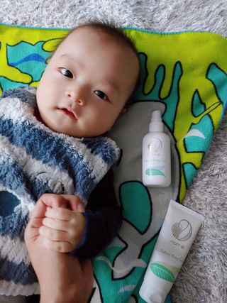 mom e 맘이 내추럴 베이비 케어 크림+바디오일 — 5점을 준 리뷰어가 2021년 1월 올린 사용 사진
