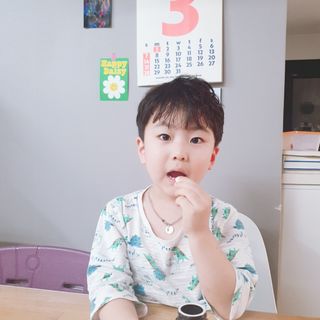 일동제약 마이니 마이니 지니키즈 유산균 츄어블, 멀티비타 set — 4점을 준 리뷰어가 2021년 3월 올린 사용 사진