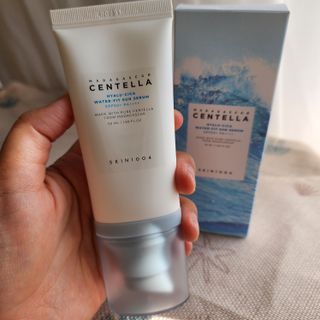 [스킨1004] 마다가스카르 센텔라 히알루-시카 워터핏 선세럼 50ml — 5점을 준 리뷰어가 2024년 5월 올린 사용 사진