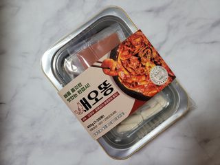 화끈한녀석들 새오똥400g 새우,오징어,똥집 볶음요리 소스,밀떡, 참기름 포함 — 5점을 준 리뷰어가 2022년 12월 올린 사용 사진
