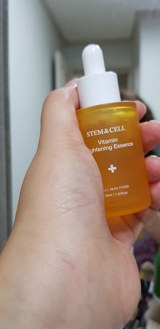 체르엠 스템앤셀 비타민 브라이트닝 에센스 30ml 1개 — 4점을 준 리뷰어가 2021년 8월 올린 사용 사진