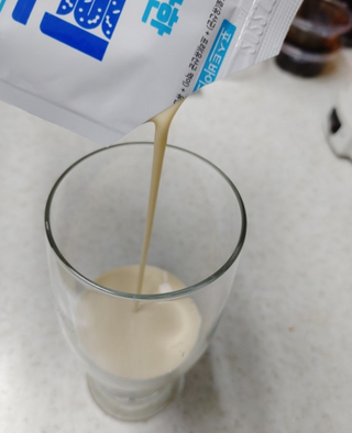 자연에온 마시는 프로틴 고함량 균형단백질 음료 포스틴 125ml 10개입 1BOX — 5점을 준 리뷰어가 2021년 4월 올린 사용 사진