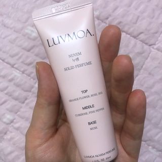 러브모아 향수 고체향수 승무원 고체향수 바르는 향수 니치향수 도손 우드세이지 앤 씨솔트 — 3.5점을 준 리뷰어가 2022년 10월 올린 사용 사진