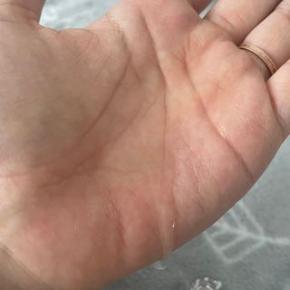 리더스코스메틱 리더스 퍼스트 샷 액티브 에센스 토닝 컨트롤 & 포어 컨트롤 — 5점을 준 리뷰어가 2022년 1월 올린 사용 사진