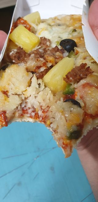 브라잇벨리 비건피자 [노밋피자알로하 & 노밋피자포테이토] 2가지맛 — 5점을 준 리뷰어가 2022년 7월 올린 사용 사진