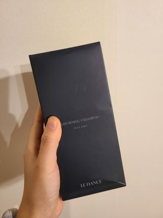 르핸스 퍼포밍 5 샴푸 비반트 포렛/베티버 포그 — 5점을 준 리뷰어가 2022년 12월 올린 사용 사진