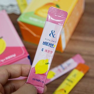 비타앤C 레몬맛, 망고맛 — 5점을 준 리뷰어가 2021년 6월 올린 사용 사진
