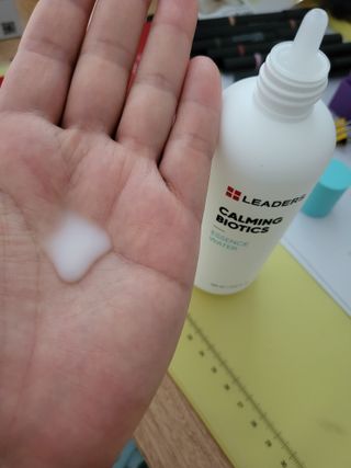 리더스코스메틱 리더스 카밍 바이오틱스 에센스 워터 — 5점을 준 리뷰어가 2021년 9월 올린 사용 사진