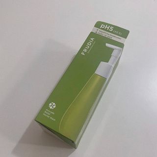 [후르디아] 아보카도 약산성 비건 여성 청결제 — 5점을 준 리뷰어가 2021년 7월 올린 사용 사진