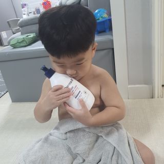 더마비 세라엠디 리페어 로션 — 5점을 준 리뷰어가 2021년 12월 올린 사용 사진