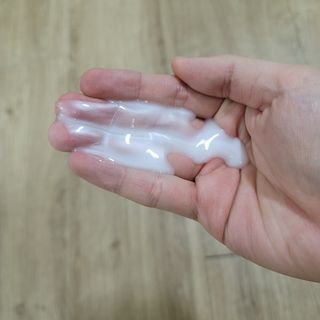 카프리나 프레쉬 산양밀크 어메이징 바디워시 500ml (오리지널향) — 3점을 준 리뷰어가 2023년 5월 올린 사용 사진