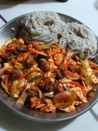 팔도비빔장 시그니처 380g 2개 — 5점을 준 리뷰어가 2022년 1월 올린 사용 사진