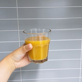 BLENDY'S 핑크 스무디+블론디 스무디 — 5점을 준 리뷰어가 2021년 9월 올린 사용 사진