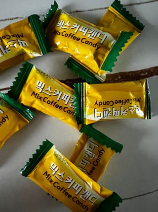 (주) 피치코리아 믹스커피캔디76g x2개입 — 5점을 준 리뷰어가 2022년 11월 올린 사용 사진