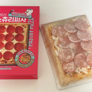 [푸딩팩토리] 페스츄리 피자 4종 택3_파이브 치즈/페퍼로니 비프칠리/고추베이컨 포테이토/허니고르곤졸라 — 4점을 준 리뷰어가 2022년 7월 올린 사용 사진