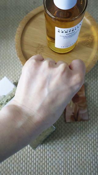 [스킨1004] 마다가스카르 센텔라 앰플 100ml — 5점을 준 리뷰어가 2024년 5월 올린 사용 사진