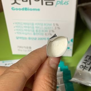 프리마인 유산균 국가지정연구소 선정, 살아있는 생유산균 200억 마리의 힘. 유산균n굿바이옴플러스 — 5점을 준 리뷰어가 2022년 4월 올린 사용 사진