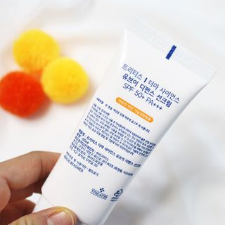 [트리티스] UV 디펜스 선크림 PA+++ / SPF50+  60ml — 5점을 준 리뷰어가 2021년 1월 올린 사용 사진