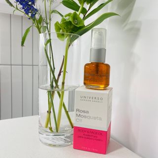 유니베르소 로즈힙 오일 15ml — 2.5점을 준 리뷰어가 2021년 6월 올린 사용 사진