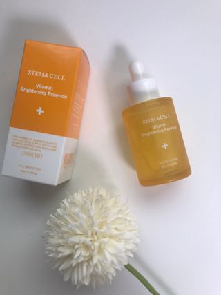체르엠 스템앤셀 비타민 브라이트닝 에센스 30ml 1개 — 4.5점을 준 리뷰어가 2022년 2월 올린 사용 사진