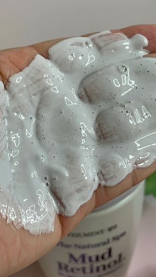 벨먼 내추럴 스파 머드레티놀 바디워시(그린로즈, 미드나잇 피오니) — 5점을 준 리뷰어가 2022년 6월 올린 사용 사진