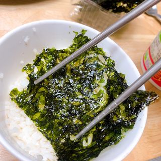 [해림맛김] 들기름에 구운 바삭바삭 김 4종 세트 + 1종 랜덤발송 총5개입 — 5점을 준 리뷰어가 2021년 2월 올린 사용 사진