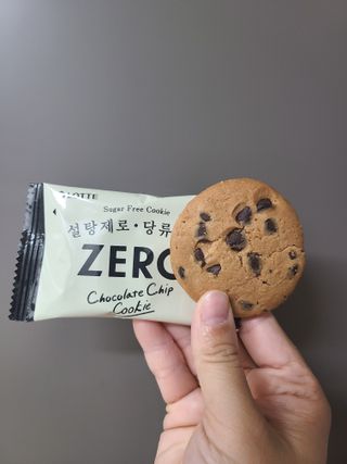 ZERO (초콜릿 칩 쿠키, 카카오 케이크, 후르츠 젤리, 아이스 콜라, 아이스 초코바) — 5점을 준 리뷰어가 2022년 6월 올린 사용 사진