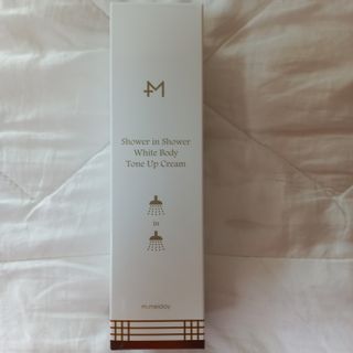[엠메이데이] 샤워인샤워 화이트 바디 톤업크림 300g — 5점을 준 리뷰어가 2021년 12월 올린 사용 사진