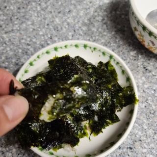[해림맛김] 들기름에 구운 바삭바삭 김 4종 세트 + 1종 랜덤발송 총5개입 — 5점을 준 리뷰어가 2021년 2월 올린 사용 사진