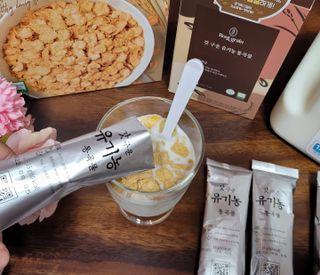 씨알푸드 유기농 쌀 시리얼 390g + 갓 구운 유기농 발아통곡물 150g — 5점을 준 리뷰어가 2021년 12월 올린 사용 사진