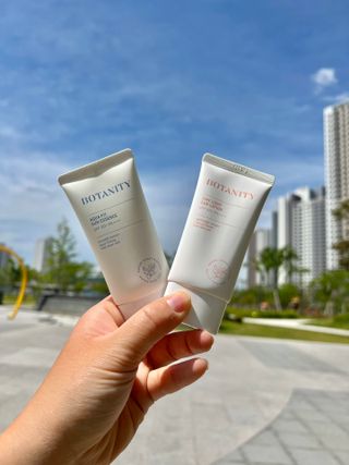 보타니티 촉촉수분자차 아쿠아핏 선 에센스 50ml + 보송톤업자차 징크 선 로션 50ml SPF50+ PA++++ (4/25) — 5점을 준 리뷰어가 2022년 5월 올린 사용 사진