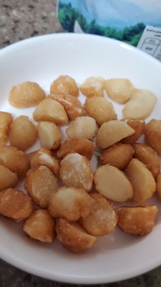 도이퉁 마카다미아 넛 90g  로얄 마카넛 오리지널 쏠트 허니 — 4점을 준 리뷰어가 2021년 9월 올린 사용 사진