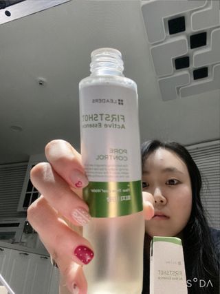 리더스코스메틱 리더스 퍼스트 샷 액티브 에센스 토닝 컨트롤 & 포어 컨트롤 — 4점을 준 리뷰어가 2021년 12월 올린 사용 사진