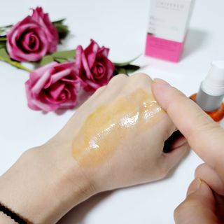 유니베르소 로즈힙 오일 15ml — 5점을 준 리뷰어가 2021년 7월 올린 사용 사진