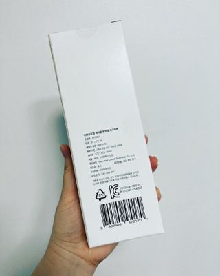 디하우트 랩 디하우트랩 클렌징 피부관리기 진동클렌저 실리콘+2종 인조모 브러시 — 5점을 준 리뷰어가 2021년 11월 올린 사용 사진