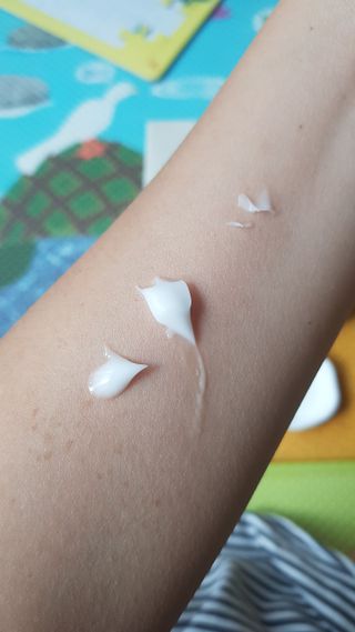 [후르디아] 민감피부 수분크림 비건 아보카도 크림 — 4점을 준 리뷰어가 2022년 9월 올린 사용 사진