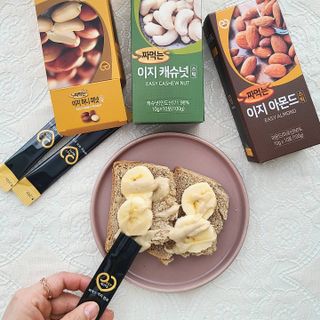 짜먹는 이지견과 짜먹는 이지아몬드, 짜먹는 이지허니피넛, 짜먹는 이지캐슈넛 각 10g X  10포 — 5점을 준 리뷰어가 2021년 3월 올린 사용 사진