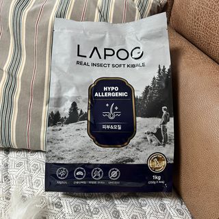 [푸디웜] 라포그 리얼인섹트 소프트키블 스킨 1KG — 5점을 준 리뷰어가 2022년 9월 올린 사용 사진