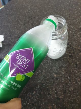 몽베스트 Montbest with Sparkling water Lime20병 — 5점을 준 리뷰어가 2022년 8월 올린 사용 사진