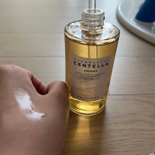 [스킨1004] 마다가스카르 센텔라 앰플 100ml — 5점을 준 리뷰어가 2024년 5월 올린 사용 사진