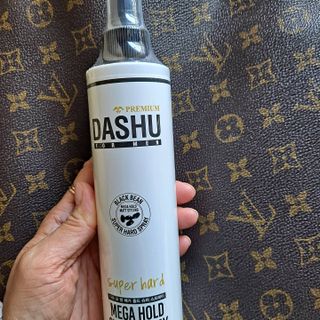 다슈코리아 다슈 포 맨 프리미엄 메가 홀드 슈퍼 스프레이 250ml — 5점을 준 리뷰어가 2021년 5월 올린 사용 사진