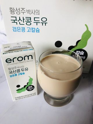 이롬 erom 황성주박사의 국산콩 두유 검은콩 고칼슘 — 5점을 준 리뷰어가 2020년 12월 올린 사용 사진