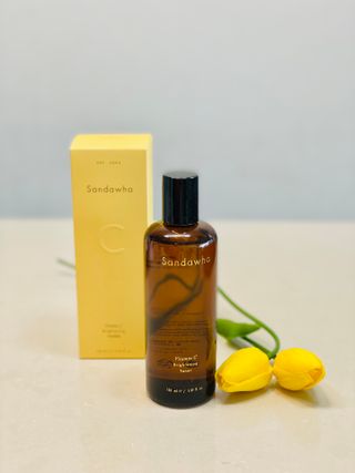 스킨큐어 산다화 비타민c 화이트닝 토너 150ml — 5점을 준 리뷰어가 2021년 12월 올린 사용 사진