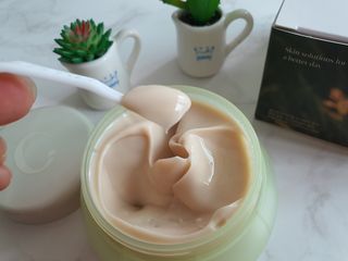 카오리온코스메틱스 사카로미세스와 시카의 만남        릴리피 릴렉싱 크림 진정한 탄력을 경험해보세요 — 5점을 준 리뷰어가 2021년 6월 올린 사용 사진
