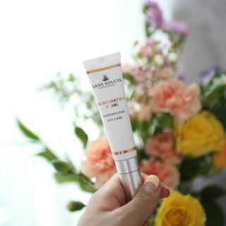 산수시 일루미네이팅 펄 영양 다크서클 스틱 아이 크림 케어 15ml — 5점을 준 리뷰어가 2021년 6월 올린 사용 사진